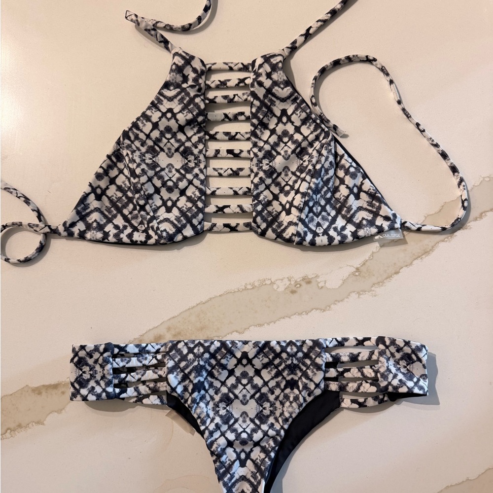 Ola Feroz Stylish Black and White Bikini Set